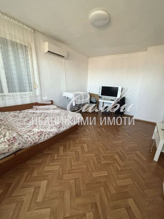 Дава се под наем Едностаен апартамент в Шумен, Боян Българанов 1 - 50 кв.м за 229.5 € - Снимка #2