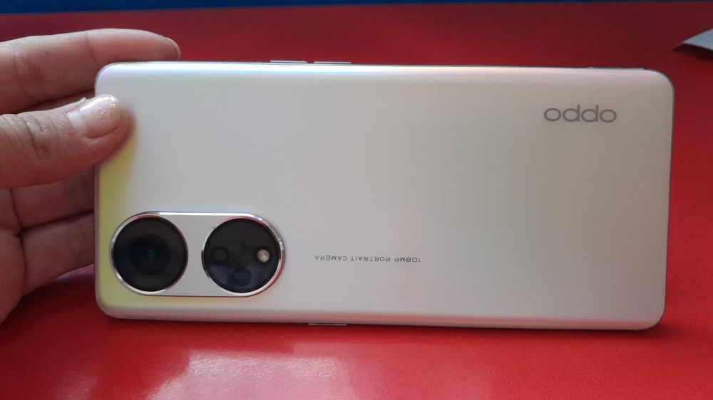 Оппо Рено 8Т 5G сатылады.