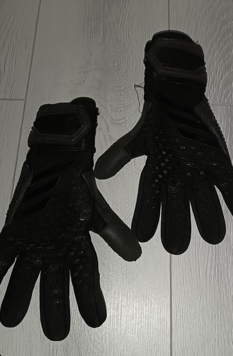 Перчатки вратарские