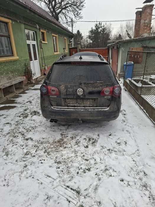 Dezmembrez Volkswagen Passat B6 2009