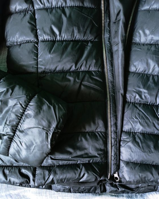 Продам осеннюю куртку