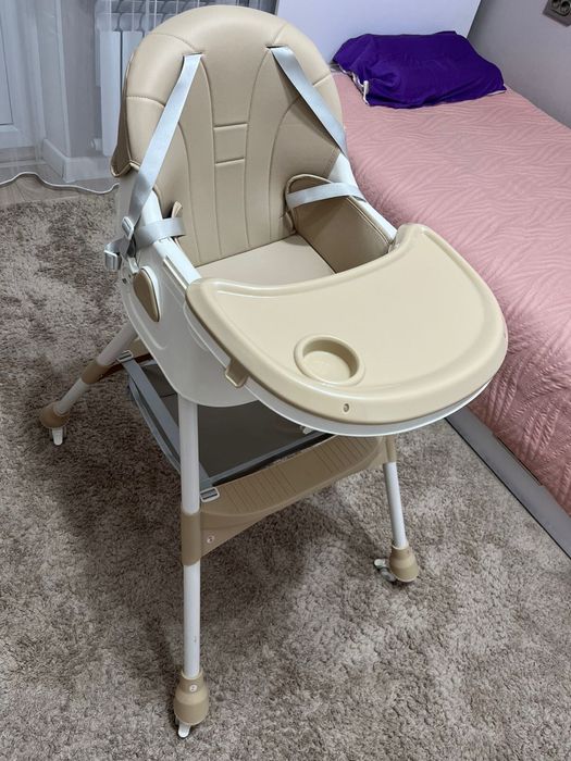Детский стульчик для кормления