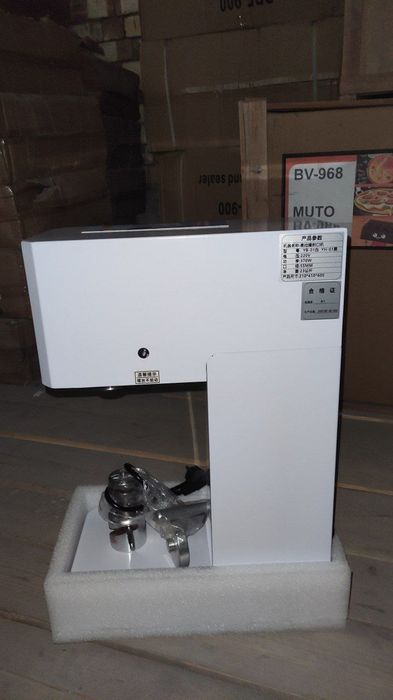 машинка закатывания жестяных банок