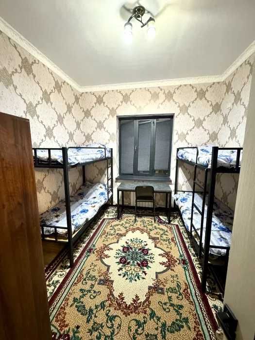 Qiz talabalar va ayollar uchun hovlida uzoq muddatga ijara (Qushbegi)