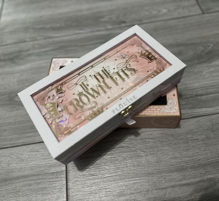 Paleta fard ochi PLouise noua