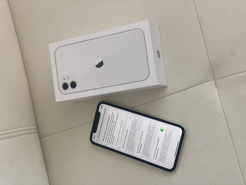 iPhone 11 64BG неразличим от нов 

Цена 200€