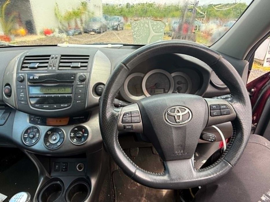 НА  ЧАСТИ Toyota Rav4 2.2 D-4D 150к.с 2012г Facelift !!