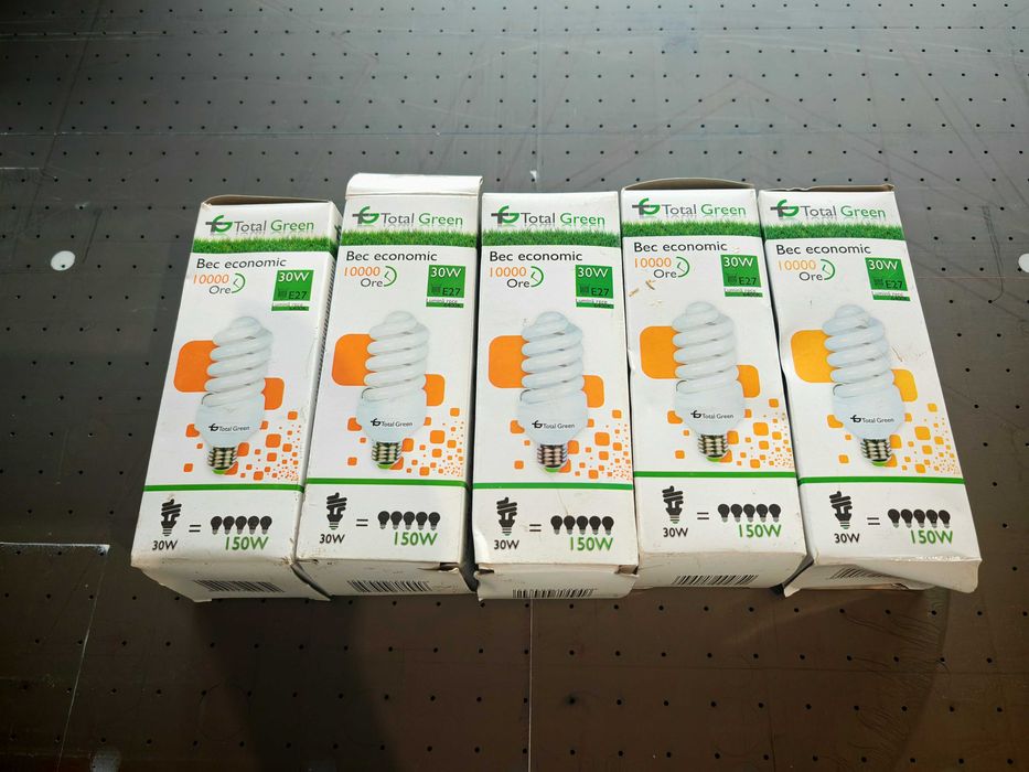 Lot 5 becuri economice Total Green 30W E27 lumina rece 6400K - NOI