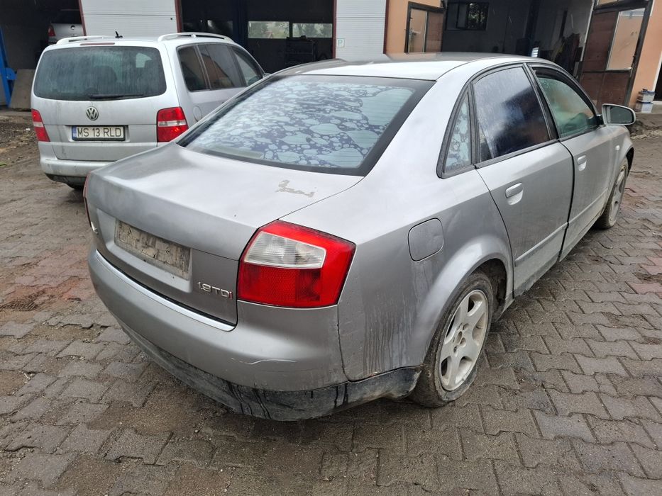 Elemente Caroserie Audi A4 B6 Sedan 1.9TDi 96kw 131cp Tip AVF Cutie 6 trepte An 2003