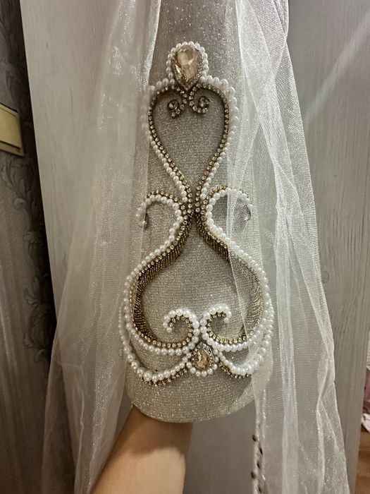 Қазақи нақыштағы сәнді киімдер