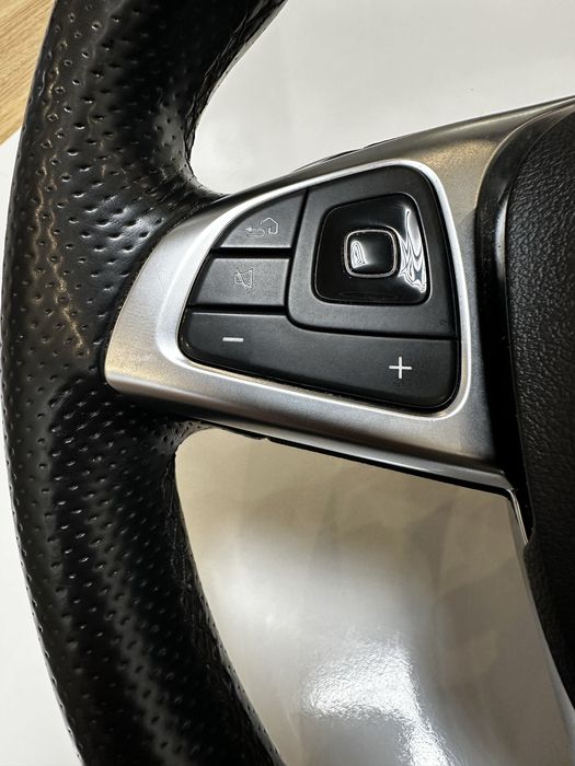 Оригинален AMG волан W213 с AIRBAG