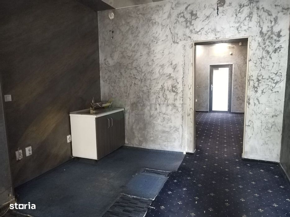 Spatiu Comercial amenajat 70mp / Otopeni central