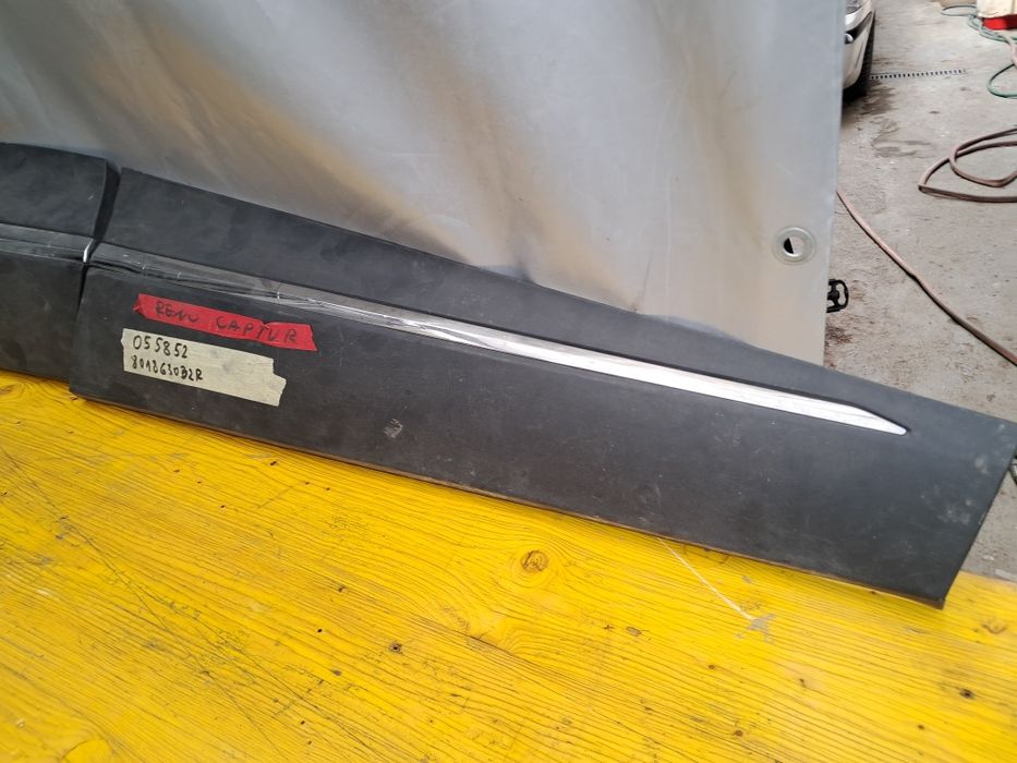 Лайсна врата  дясна Renault captur