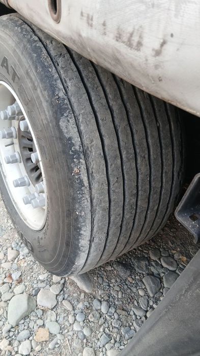 Прицеп KOGEL Мега Сотилади 
Йили: 2017