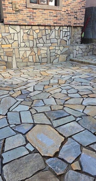 Vindem piatră naturala super calitate ideală pentru amenajări curți pentru decor preț în funcție de calitate superioară