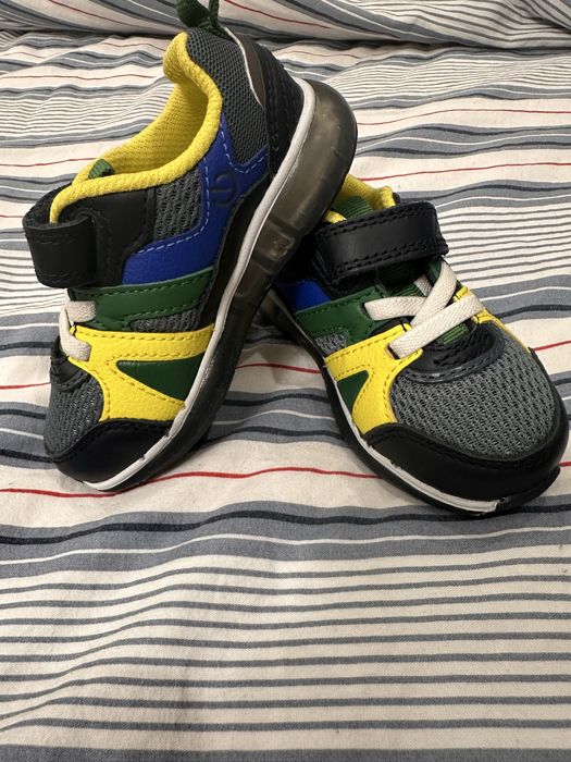 Светещи маратонки