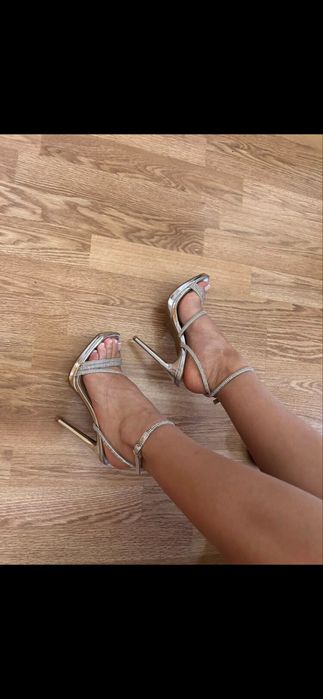 Сребърни токчета