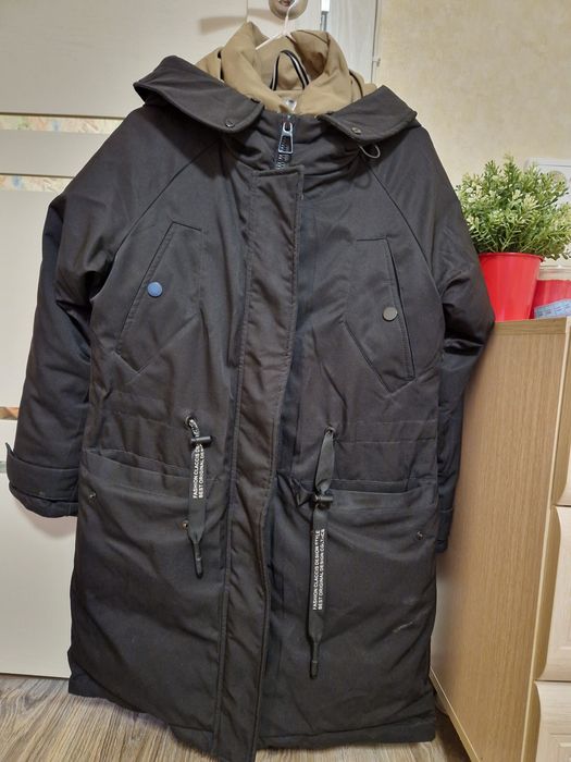 Продам зимнюю куртку б/у