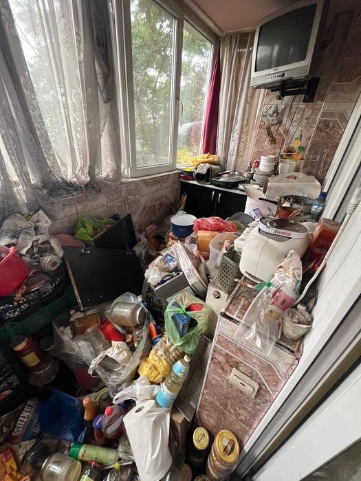 Debarasare moloz apartamente garsoniere