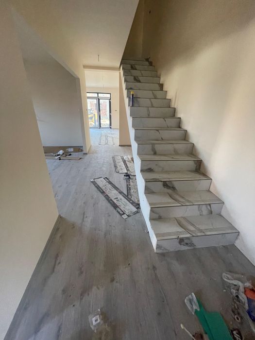 Casa/apartament P+1 ( duplex ) central Mosnita Noua