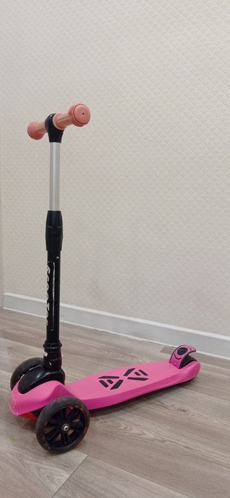 Детский самокат scooter