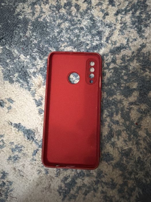Продам телефон хуавей. Чехол с ним в придачу!