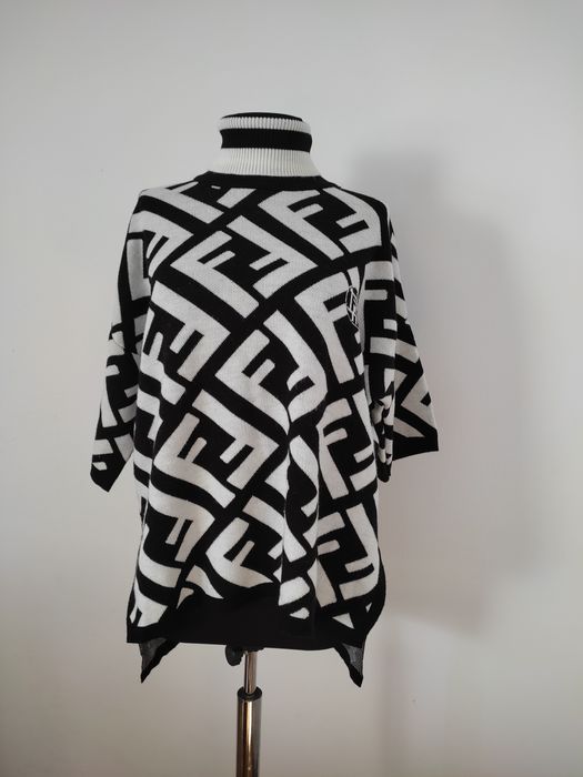 Pulovere groase diverse modele