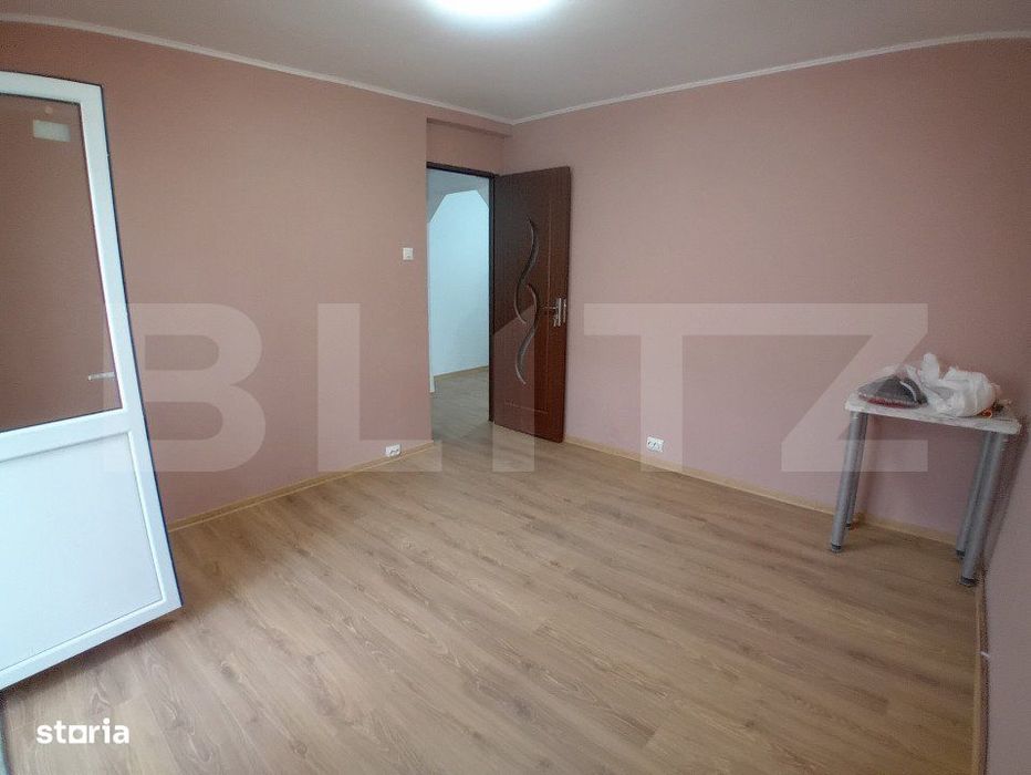 Apartament renovat cu 2 camere decomandate si garaj in Dumbrava Nord Z