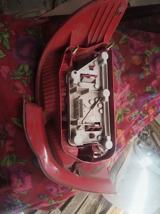 Продам задние фар