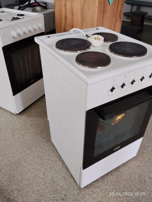 Продам электрическую плиту