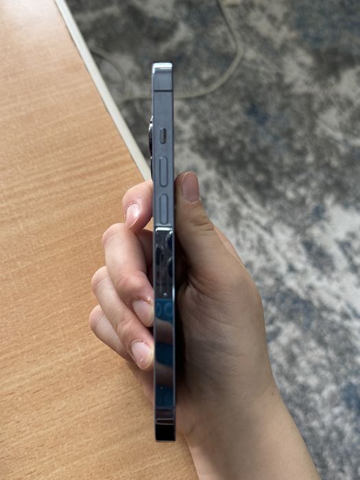 Продам срочно 13 про айфон!!!