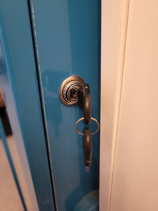 Oglinda cu depozitare bijuterii