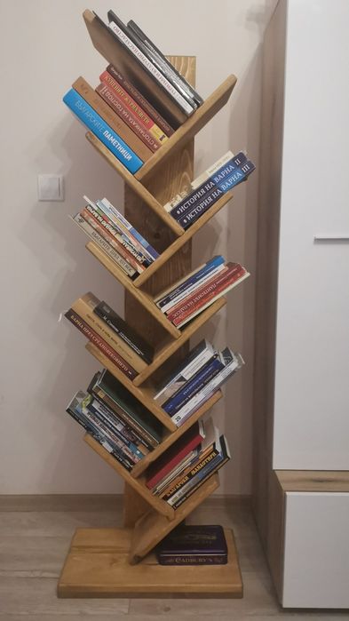 Стелаж  за книги