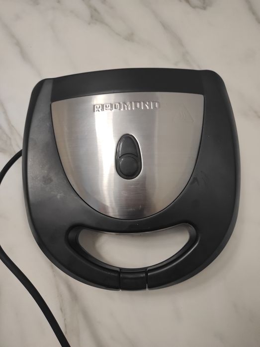 Мультипекарь Redmond.