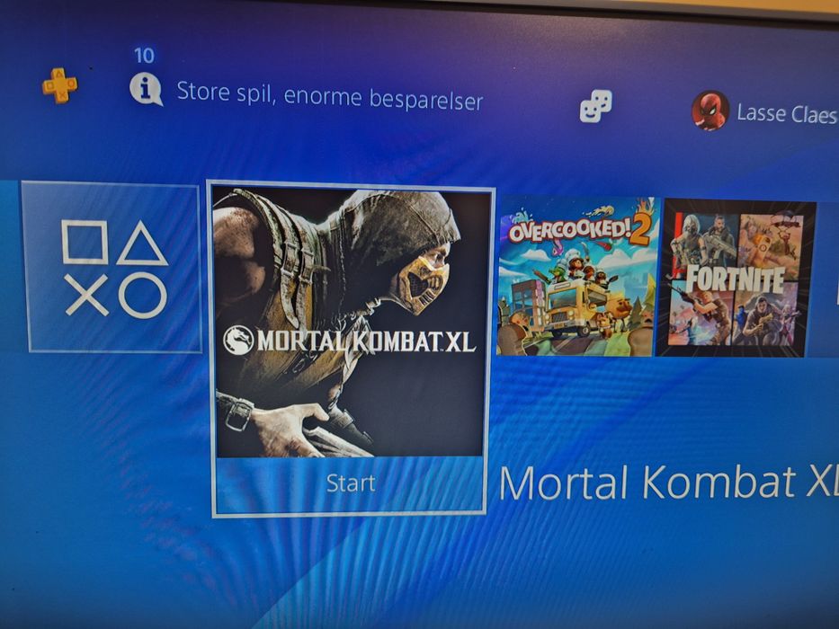 PS 4 Playstation 4 Sony PS4+ 2 jocuri Mortal Kombat,  Overcooked 2