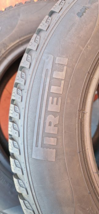 1 Anvelopa ca noua Pirelli 195 65 R15 M+S