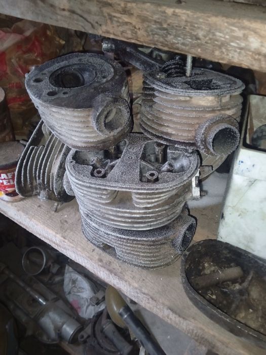 Продам запчасти на мотоцикл Урал