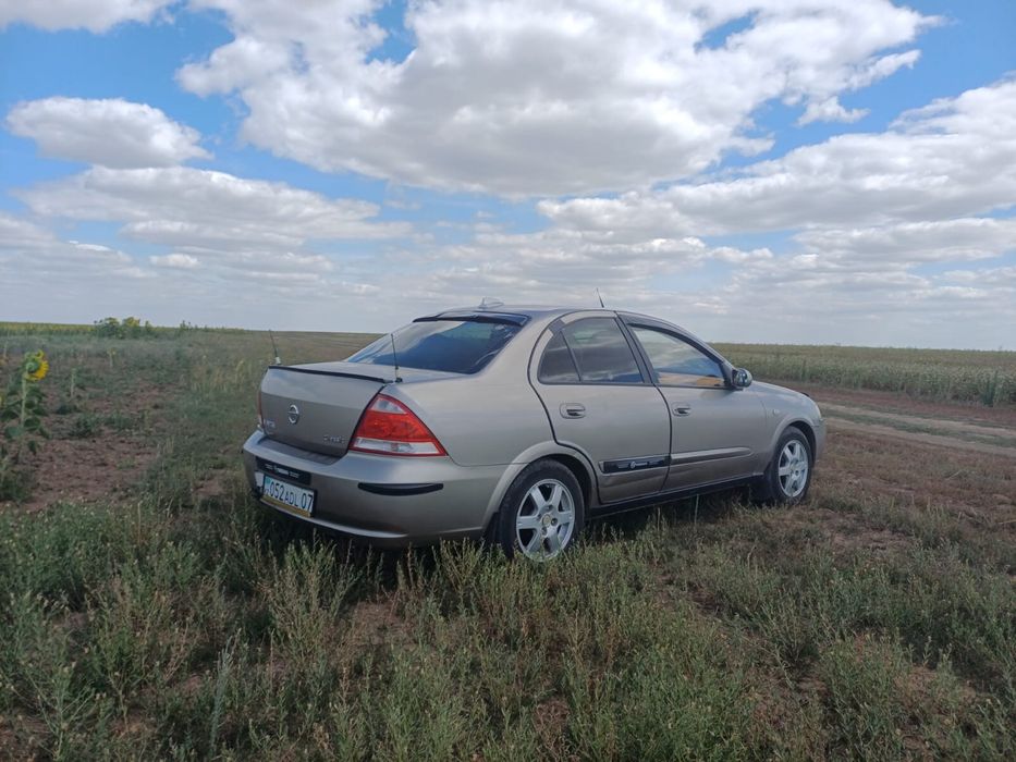 Срочно продается машина 2012года