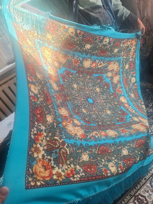 Продам большой красивый платок