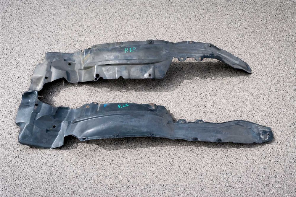 Подкрылки на Ниссан Мистраль Террано R20 б/у из Японии.