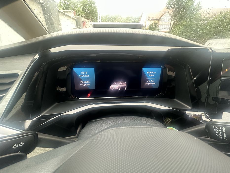 VOLKSWAGEN Multivan 2022 — imagine 5
