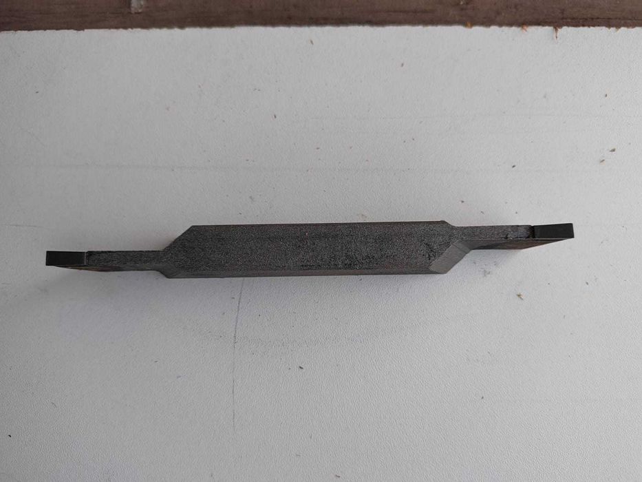 Резцы токарные новые