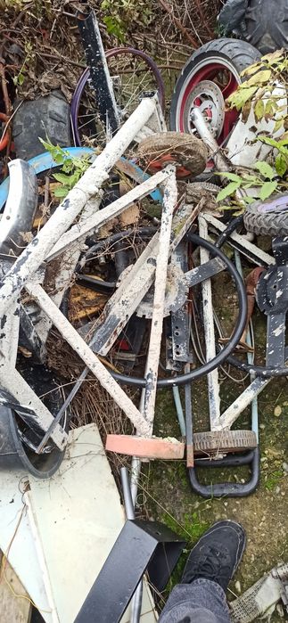 2  betoniere ptr piese