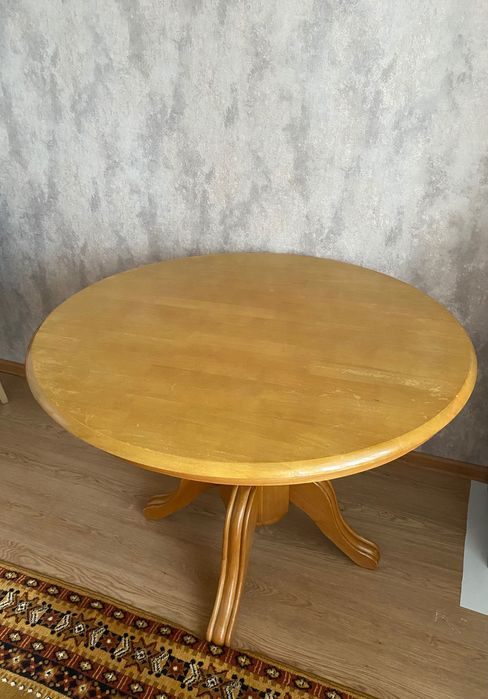 продам круглый стол