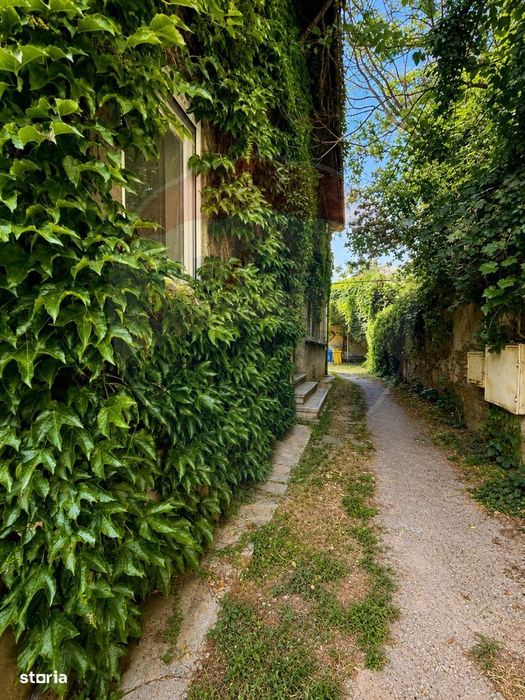 Apartament in casa cu 188mp teren, zona Hotel Ramada, scoala numarul 2