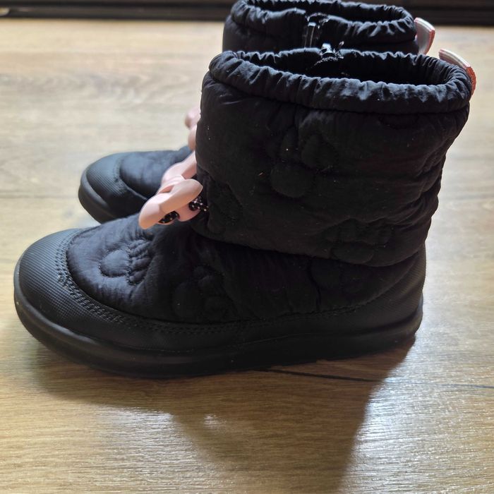 Обувки за момиче Next, Sketchers и Zara