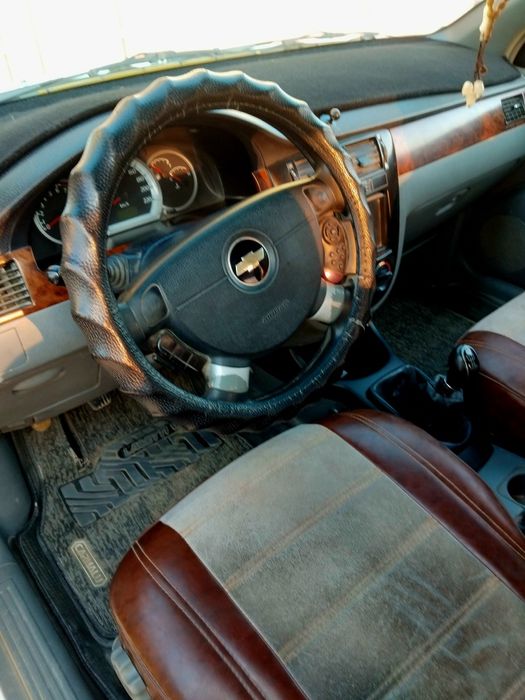 Lacetti sotiladi yoki cobaltga barter