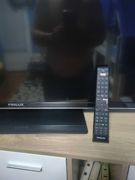 Телевизор "Финлукс 43" за части
