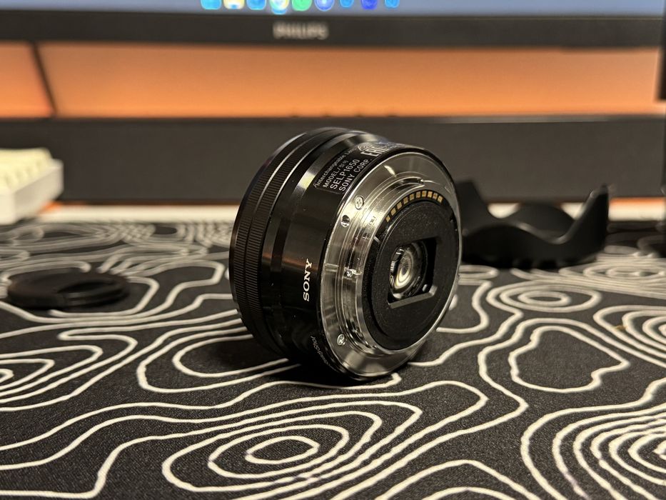 Obiectiv Sony 55-210mm f4.5/6.3 + 16-35mm f3.5/5.6 E Mount