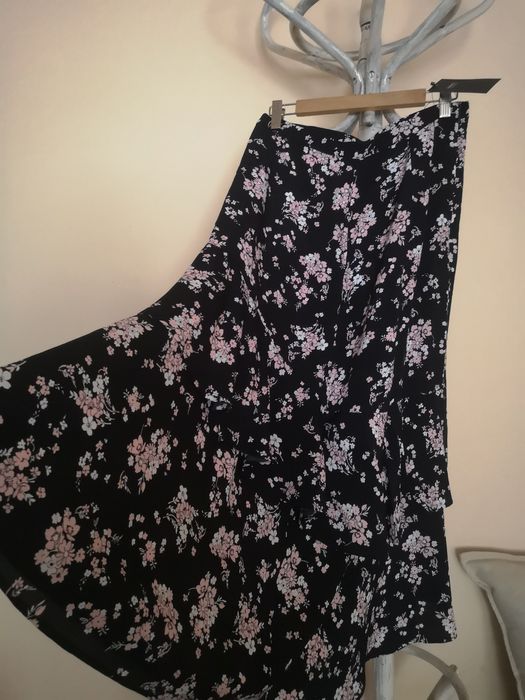 Нова с етикет макси пола за всеки сезон